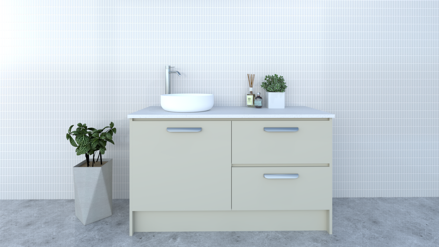 Alora - Floor Mount