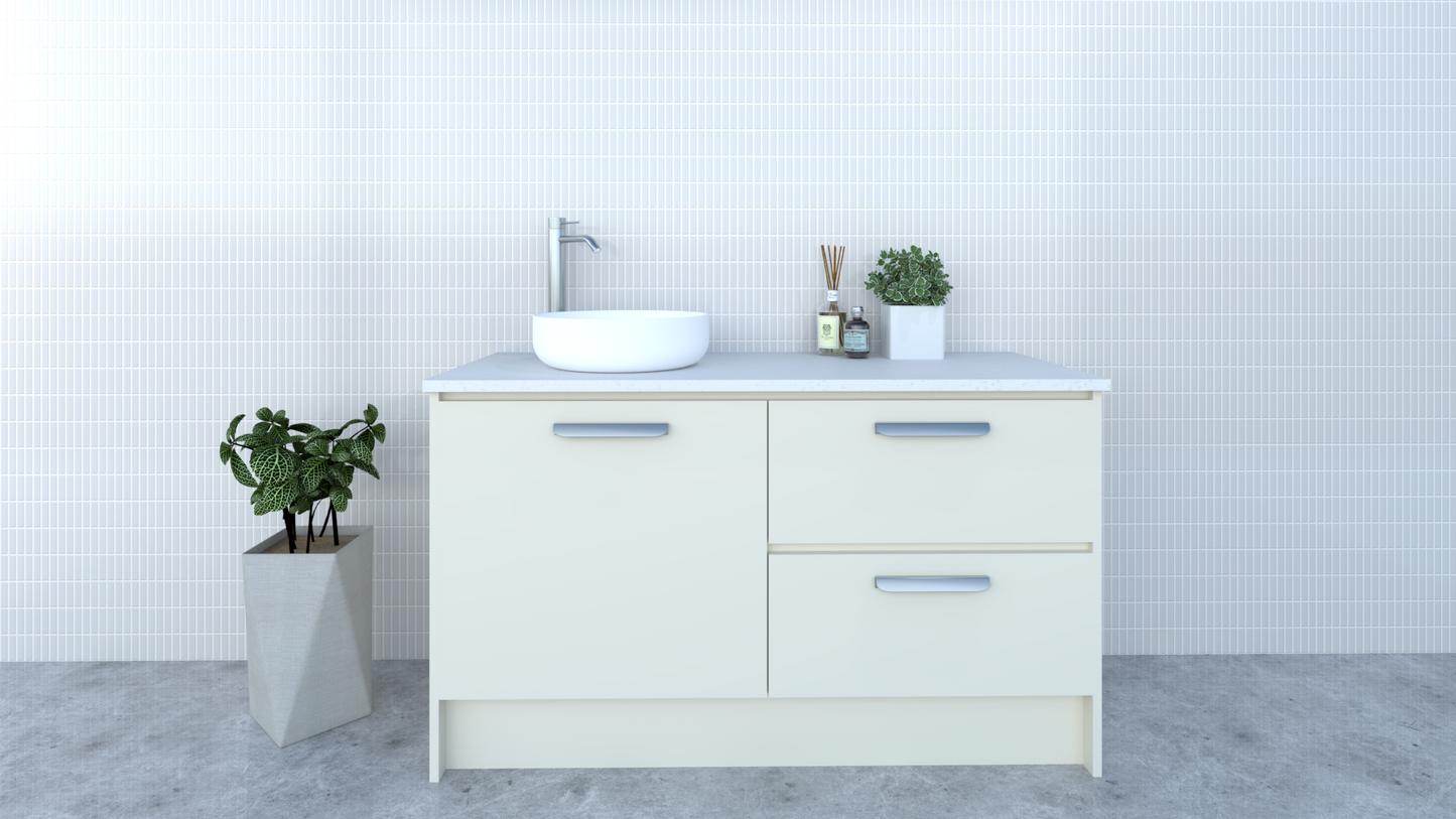 Alora - Floor Mount