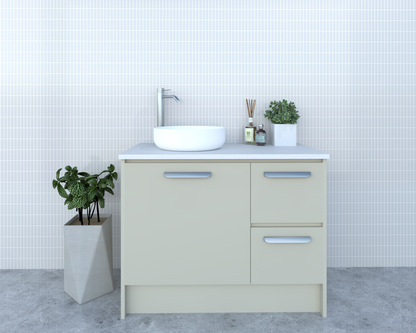 Alora - Floor Mount
