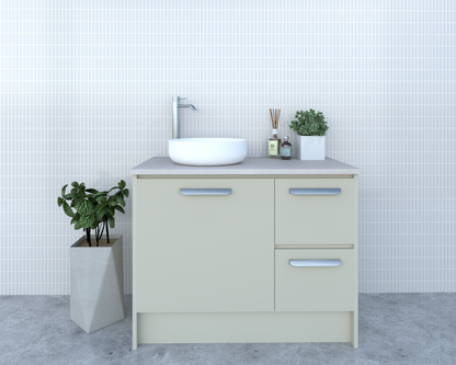 Alora - Floor Mount
